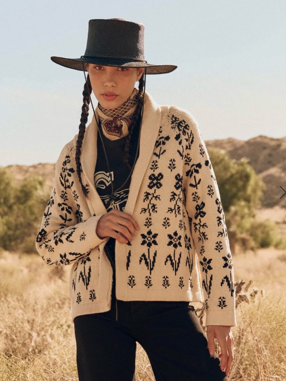The Great. The Garden Lodge Cardigan Cream and Black Floral Size 2 / Medium